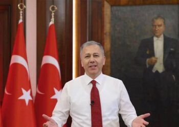 Mahfi Eğilmez: Erdoğan, Yerlikaya’yı İBB adaylığına hazırlıyor, kazanmanın yolunun Atatürk vurgusundan geçtiğini biliyor