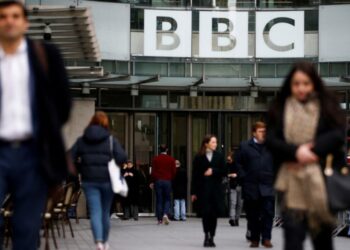 BBC'nin İsrail saldırılarındaki tutumundan çalışanları rahatsız 4 BBC’nin İsrail saldırılarındaki tutumundan çalışanları rahatsız