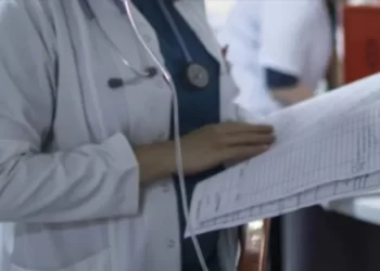 Sağlık Bakanlığı, 65-72 yaş arasındaki hekimleri ‘göreve çağırdı’