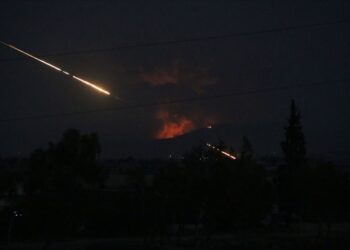 Suriye’de İran destekli  gruplara hava saldırısı düzenlendi