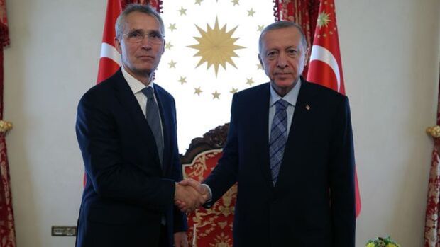 Cumhurbaşkanı Erdoğan'dan İsveç'in NATO üyeliği için imza 1 Cumhurbaşkanı Erdoğan’dan İsveç’in NATO üyeliği için imza
