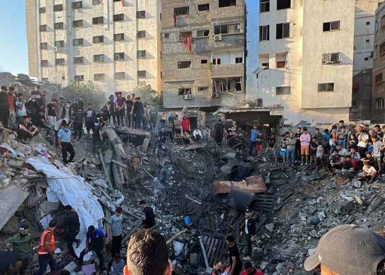 Refah sınır kapısı açıldı: Bugün 20 yardım kamyonunun girmesi bekleniyor