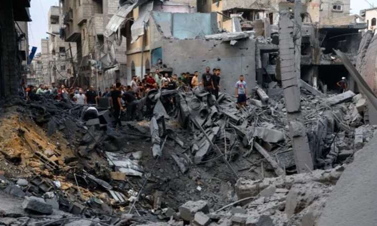 Gece boyunca saldırılar devam etti : Binlerce ölü ve yaralı var