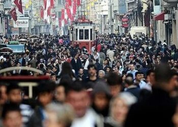 İstanbul’da yaşayan yabancı sayısı 10 kat arttı