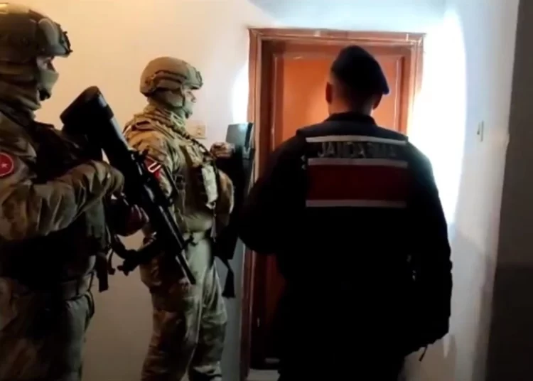 Yerlikaya: "Uzuner" ve "Pelit" çetesi çökertildi 1 Yerlikaya: “Uzuner” ve “Pelit” çetesi çökertildi