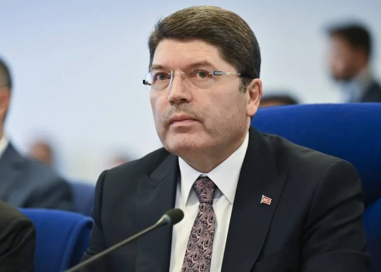 Adalet Bakanı Tunç'tan 'Fatih Terim Fonu' açıklaması: İddianame kabul edildi 1 Adalet Bakanı Tunç’tan ‘Fatih Terim Fonu’ açıklaması: İddianame kabul edildi