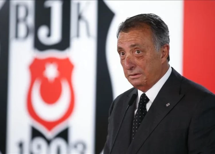 Beşiktaş Başkanı Ahmet Nur Çebi kararını açıkladı: Aday olmayacak 1 Beşiktaş Başkanı Ahmet Nur Çebi kararını açıkladı: Aday olmayacak