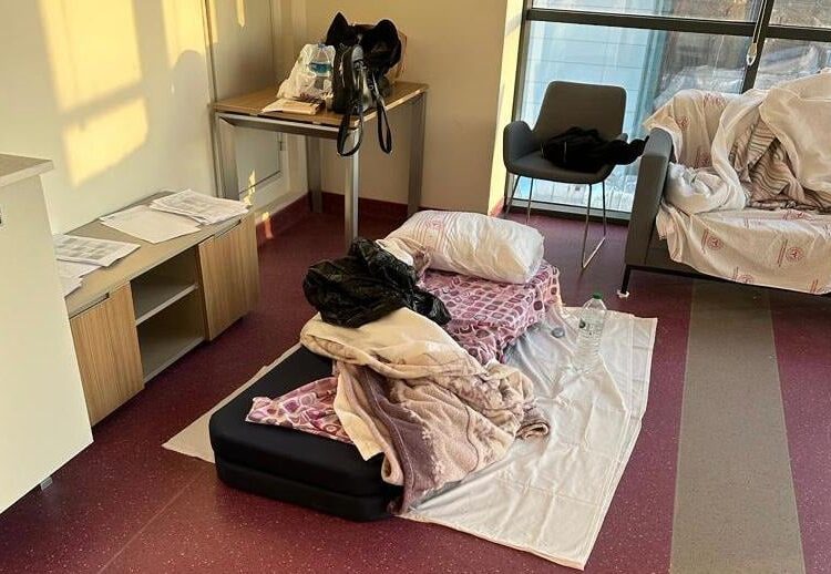 Antep Şehir Hastanesi 600 sağlık çalışanı dilekçe verdi: Bu şartlar altında çalışmak istemiyoruz 1 Antep Şehir Hastanesi 600 sağlık çalışanı dilekçe verdi: Bu şartlar altında çalışmak istemiyoruz