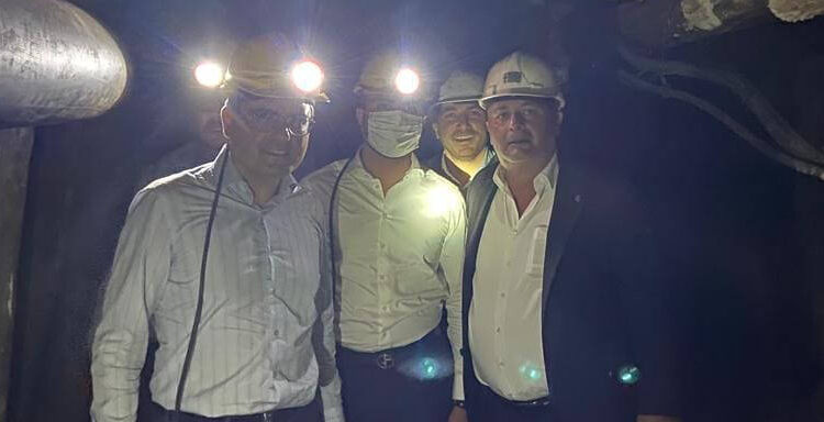 DEVA Partisi’nin ilçe başkanı kaçak maden ocağı işletmekten tutuklandı 1 DEVA Partisi’nin ilçe başkanı kaçak maden ocağı işletmekten tutuklandı