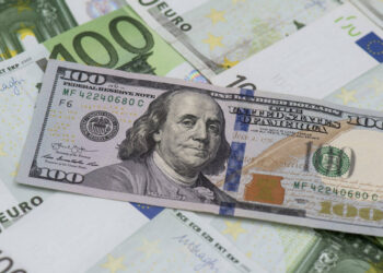 Dolar güne yeni rekorla başladı