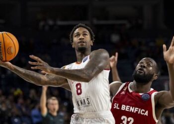 Galatasaray, Benfica’yı farklı geçti