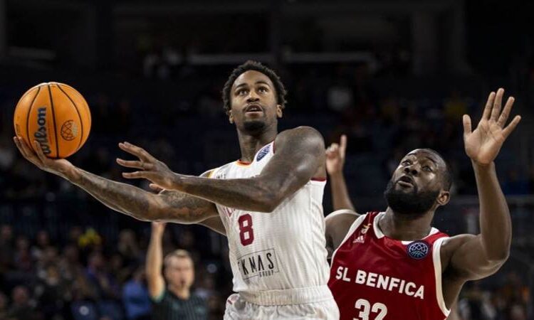 Galatasaray, Benfica'yı farklı geçti 1 Galatasaray, Benfica’yı farklı geçti