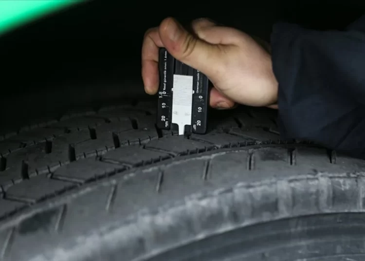 Zorunlu kış lastiği uygulaması İstanbul'da başladı 1 Zorunlu kış lastiği uygulaması İstanbul’da başladı