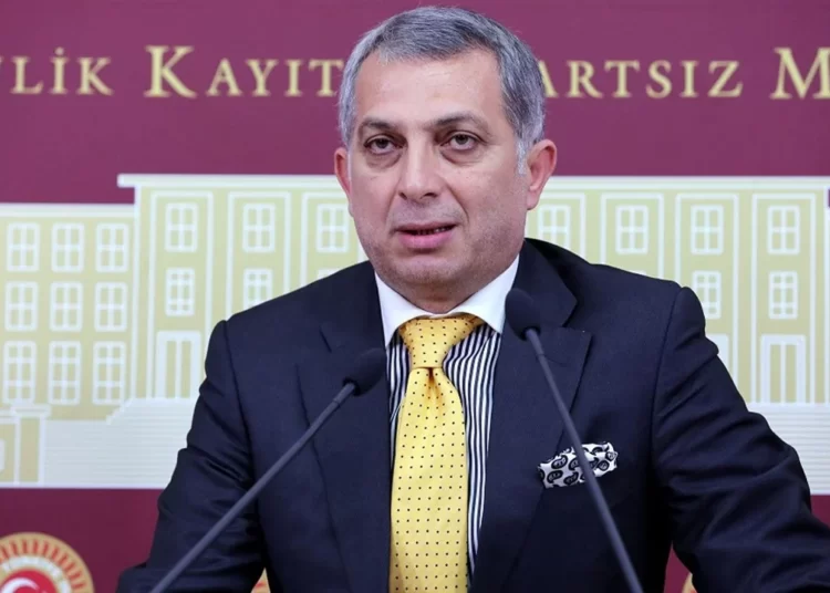 Eski AK Parti milletvekili Metin Külünk 'emr olundum' diyerek İBB aday adaylığını açıkladı 1 Eski AK Parti milletvekili Metin Külünk ’emr olundum’ diyerek İBB aday adaylığını açıkladı