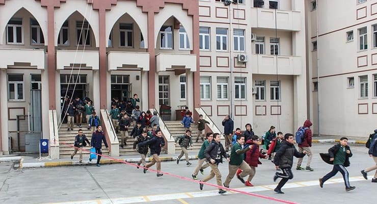 Okullar ara tatile giriyor 1 Okullar ara tatile giriyor