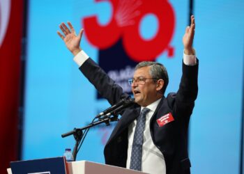 Özgür Özel, CHP’nin yeni genel başkanı oldu