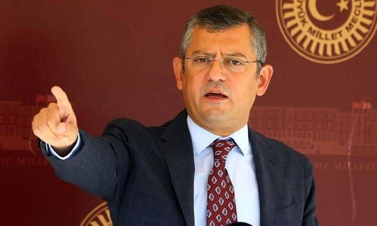 CHP’de Genel Başkanlık yarışı kızıştı: Özgür Özel “A Takımını” açıkladı