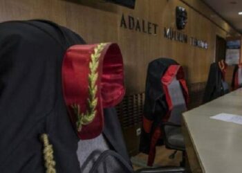 Adliyede yakalanan ‘sahte savcı’ tutuklandı