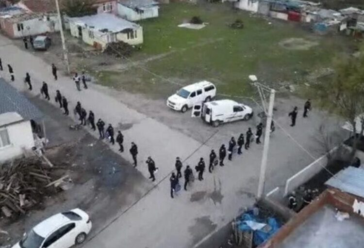 Bursa’daki uyuşturucu operasyonunda 98 tutuklama 1 Bursa’daki uyuşturucu operasyonunda 98 tutuklama