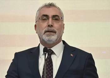 Bakan Vedat Işıkhan: Aşırı yoksulluk veya açlık sınırı içinde yaşayan kişi yok