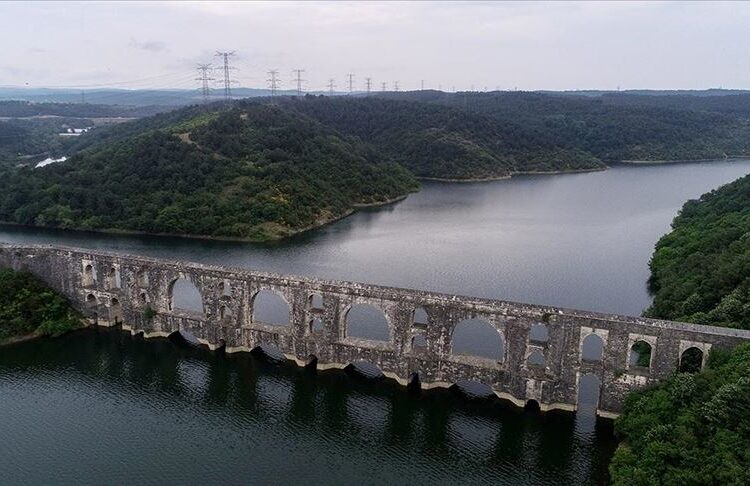 في يوم ماطر.. ارتفاع منسوب مياه سدود إسطنبول 5.4 بالمئة 1 في يوم ماطر.. ارتفاع منسوب مياه سدود إسطنبول 5.4 بالمئة