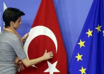تركيا والاتحاد الأوروبي يؤكدان على تعزيز التعاون في قضايا الأمن والهجرة