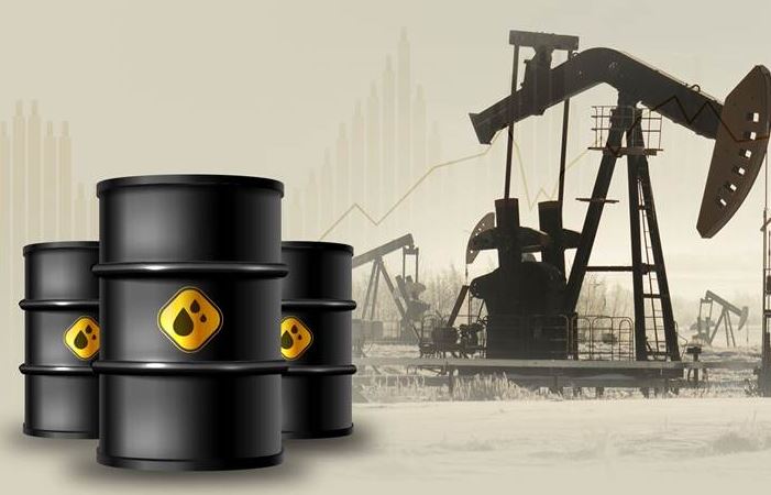 النفط يرتفع بعد التزام السعودية وروسيا تخفيض الإنتاج 1 النفط يرتفع بعد التزام السعودية وروسيا تخفيض الإنتاج