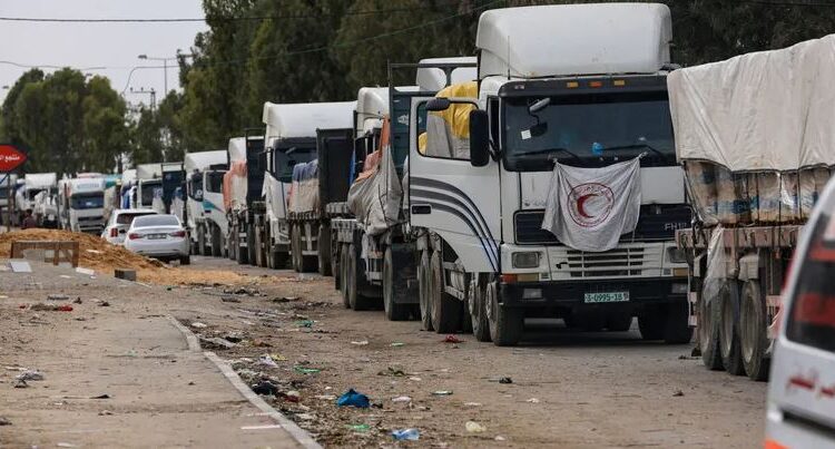 الأمم المتحدة: وصول 61 شاحنة مساعدات إلى شمال غزة 1 الأمم المتحدة: وصول 61 شاحنة مساعدات إلى شمال غزة
