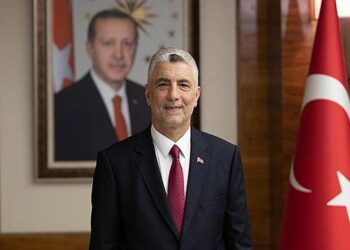 وزير التجارة التركي يزور الكويت لبحث سبل تعزيز التعاون التجاري بين البلدين