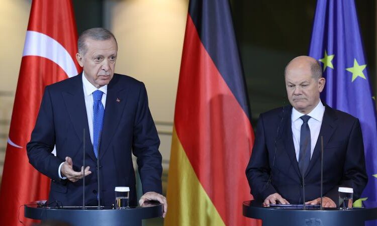 أردوغان: دمروا كل شيء وتقريبا لم يبق مكان اسمه غزة