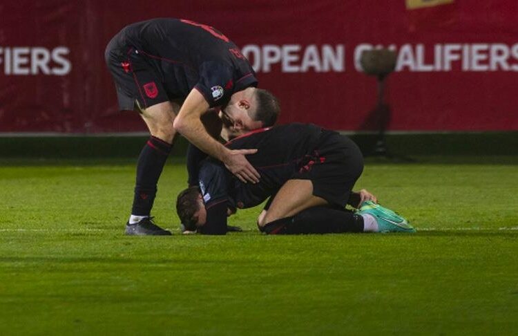 قدم.. ألبانيا إلى نهائيات "يورور 2024" للمرة الثانية في تاريخها 1 قدم.. ألبانيا إلى نهائيات “يورور 2024” للمرة الثانية في تاريخها
