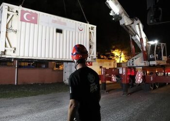 وفد فني تركي يدخل غزة لدراسة إقامة مستشفى ميداني