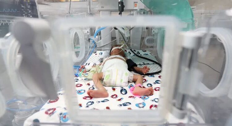 أوضاع مأساوية في مستشفيات غزة.. مرضى في الشوارع بدون رعاية 1 أوضاع مأساوية في مستشفيات غزة.. مرضى في الشوارع بدون رعاية