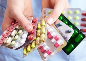 طبيب تركي يحذر من مخاطر الاستخدام الخاطئ للمضادات الحيوية