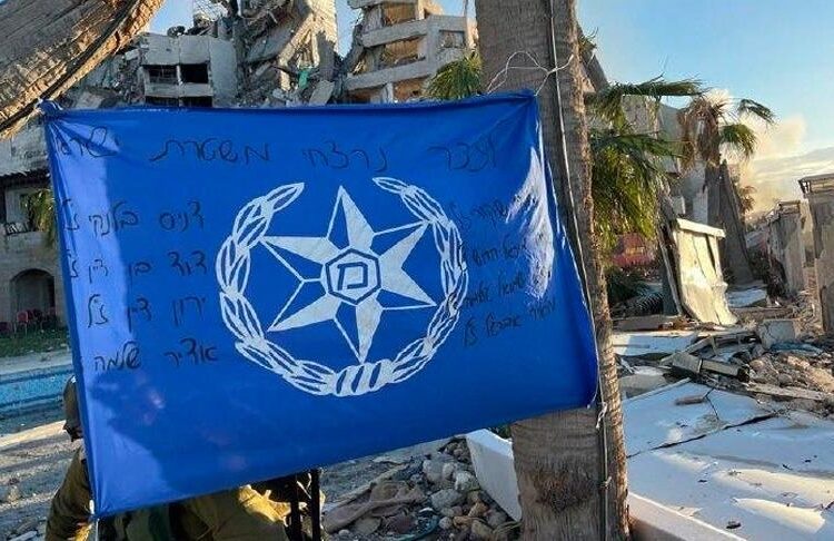 الجيش الإسرائيلي يقصف منزل إسماعيل هنية في غزة 1 الجيش الإسرائيلي يقصف منزل إسماعيل هنية في غزة