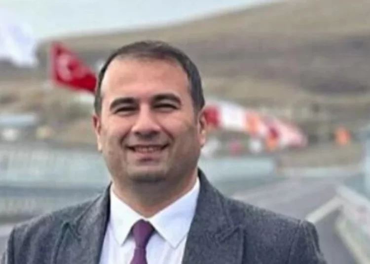 ‘Çocuk istismarı’ndan tutuklanan Ağrı Kültür ve Turizm müdürüyle ilgili haberlere erişim engeli