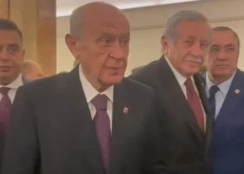 DEM Partililer konuşurken Genel Kurul’dan ayrılan Bahçeli: ‘AYM’nin yapması gerekeni yapıyorum’