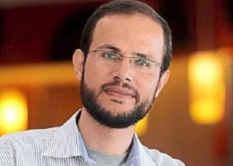 İsrail, ‘Sayılardan ibaret değiliz’ projesinin kurucusu olan Filistinli şair Rıfat Alareer’i öldürdü