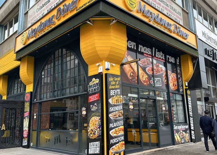 Maydonoz Döner’in son durağı Gaziantep oldu 1 Maydonoz Döner’in son durağı Gaziantep oldu
