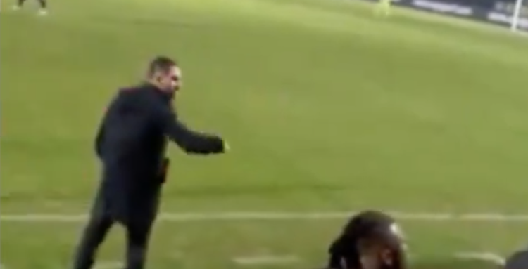 Taraftar Seçil Erzan tezahüratı yaptı, Arda Turan köpürdü: ‘Görüşeceğiz sizinle…’