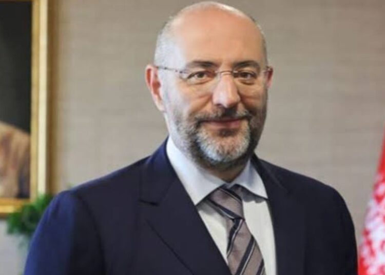 Buğra Gökce, İzmir adaylığı için İBB'den istifa etti 1 Buğra Gökce, İzmir adaylığı için İBB’den istifa etti