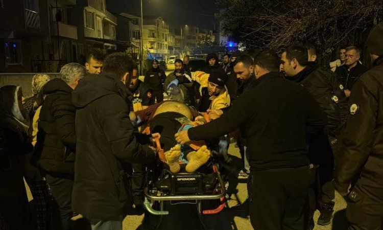 Aile üyeleri uyurken babasını pompalı tüfekle öldürdü 1 Aile üyeleri uyurken babasını pompalı tüfekle öldürdü