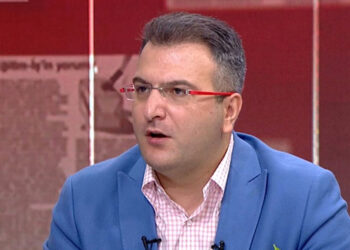 Cem Küçük’ten Fenerbahçelileri kızdıracak öneri: “Sadece Galatasaray oynasın”