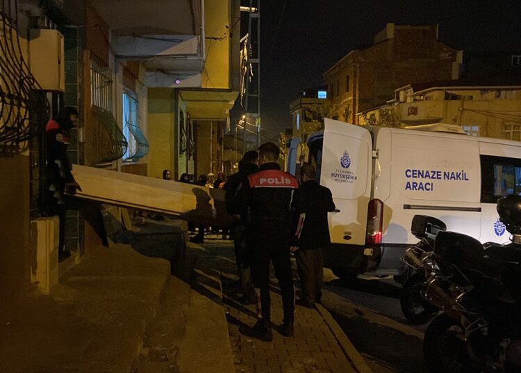 11 yaşındaki çocuk ensesinden vurularak ölmüş halde bulundu, baba gözaltında! 1 11 yaşındaki çocuk ensesinden vurularak ölmüş halde bulundu, baba gözaltında!