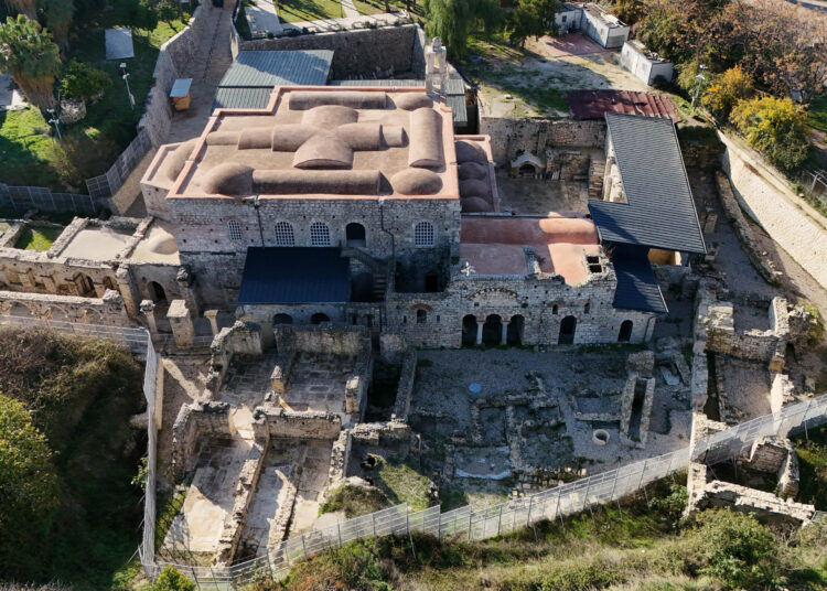 Demre nüfusunun 7 katı turist, ‘Noel Baba’ için geldi