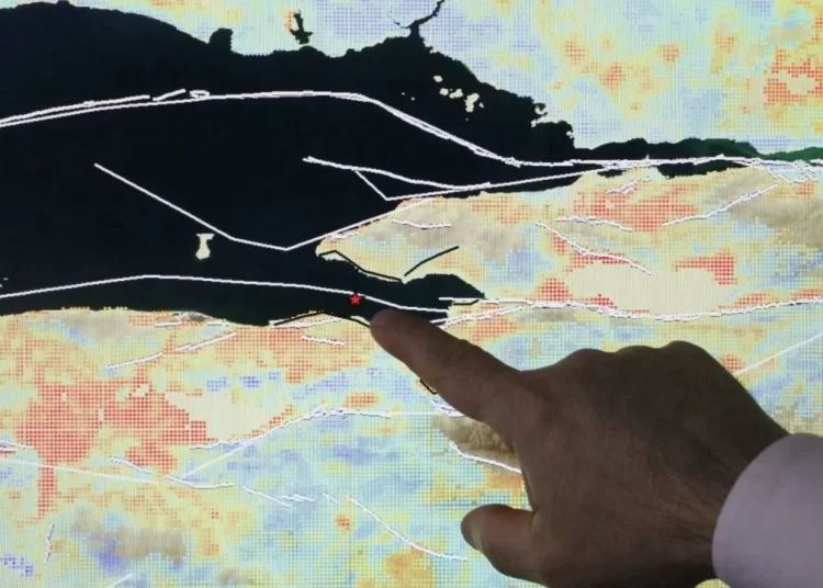 “İstanbul'da her an deprem olma riski yüzde 47” 1 “İstanbul’da her an deprem olma riski yüzde 47”