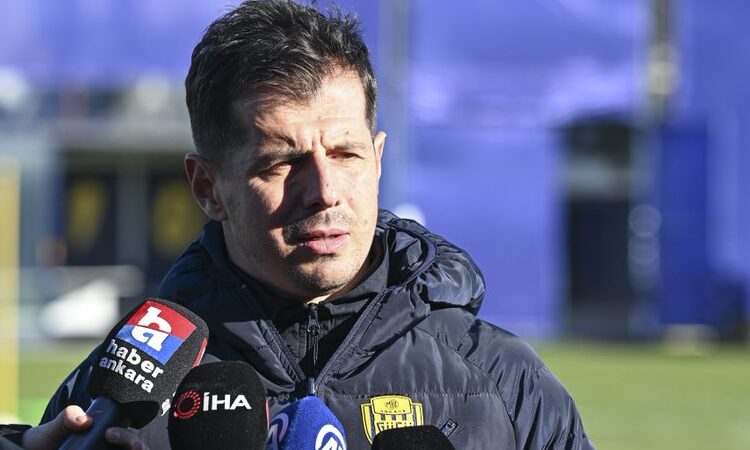 Emre Belözoğlu, eski başkanını savundu: Özgürlüğüne kavuşursa motive olacağız