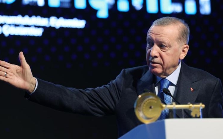 Erdoğan medyayı ikiye ayırdı: 'Muhalif medya, muvafık medya' 1 Erdoğan medyayı ikiye ayırdı: ‘Muhalif medya, muvafık medya’