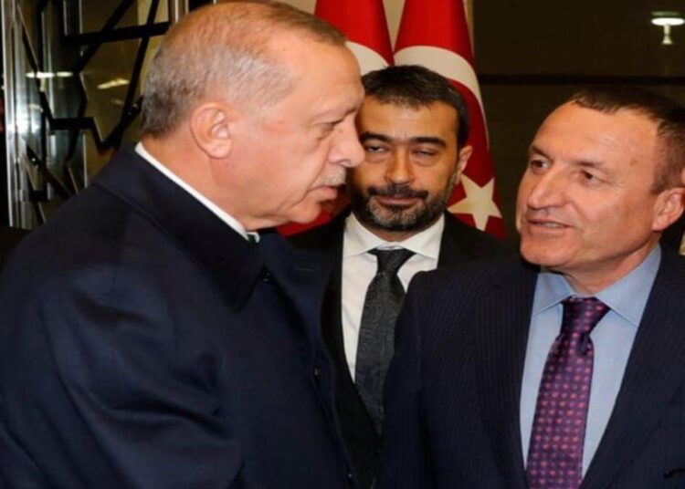 Hakem döven Faruk Koca, AK Parti'den ihraç istemiyle disipline sevk edildi 1 Hakem döven Faruk Koca, AK Parti’den ihraç istemiyle disipline sevk edildi