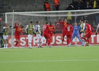 Fenerbahçe, Danimarka ekibinden tarihi fark yedi: 6-1